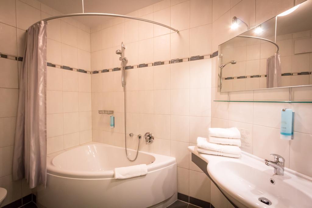 Business Vital Am Rennsteig 4*